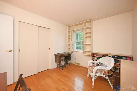 Bedroom - 1925 Fullerton Dr, Cincinnati, OH 45240 photo 6 of 6