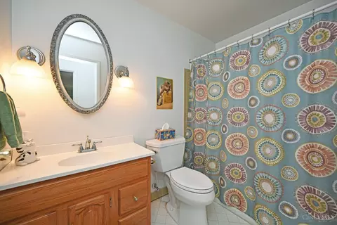 Bath - 1925 Fullerton Dr, Cincinnati, OH 45240 photo 3 of 3