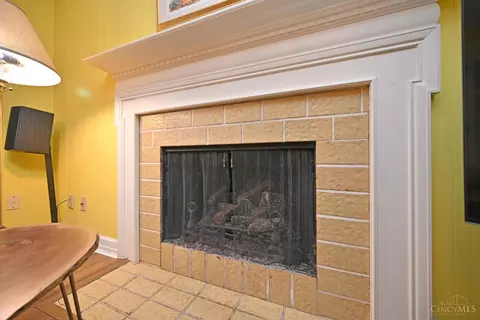Living - 1925 Fullerton Dr, Cincinnati, OH 45240 photo 4 of 4