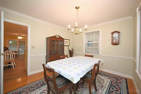 Dining - 1925 Fullerton Dr, Cincinnati, OH 45240 photo 2 of 4