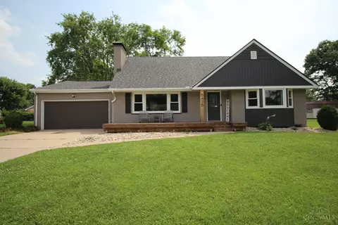5475 Mississippi Dr, Fairfield, OH 45014