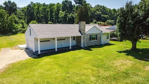 5824 Reigart Rd, Hamilton, OH 45011