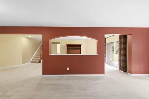 Living - 7886 Bridge Point Dr, Cincinnati, OH 45248 photo 10 of 12