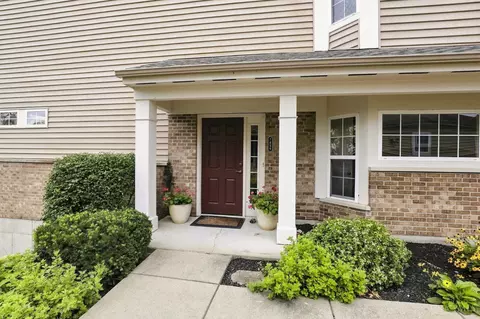 Exterior - 7886 Bridge Point Dr, Cincinnati, OH 45248 photo 2 of 8