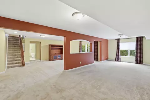 Living - 7886 Bridge Point Dr, Cincinnati, OH 45248 photo 6 of 12
