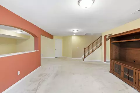 Living - 7886 Bridge Point Dr, Cincinnati, OH 45248 photo 7 of 12