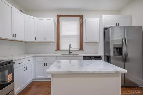 Kitchen - 2728 Silverleaf Ave, Cincinnati, OH 45212 photo 3 of 4