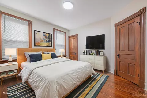 Bedroom - 2728 Silverleaf Ave, Cincinnati, OH 45212 photo 4 of 8