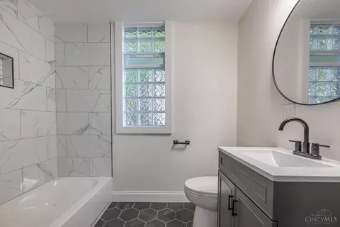 Bath - 2728 Silverleaf Ave, Cincinnati, OH 45212 photo 1 of 3