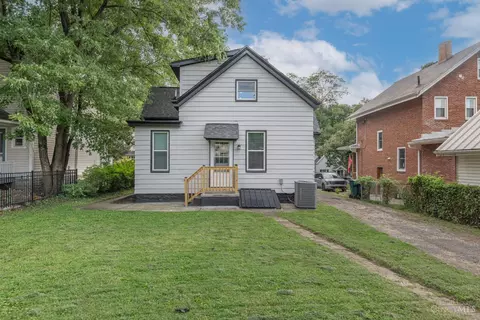 Exterior - 2728 Silverleaf Ave, Cincinnati, OH 45212 photo 4 of 8