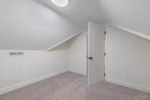 Bedroom - 2728 Silverleaf Ave, Cincinnati, OH 45212 photo 7 of 8
