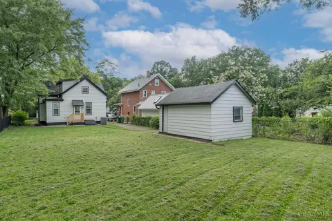 Exterior - 2728 Silverleaf Ave, Cincinnati, OH 45212 photo 5 of 8