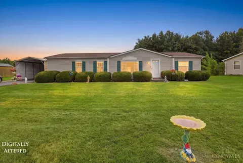 4126 Fork Ridge Dr, Batavia, OH 45103