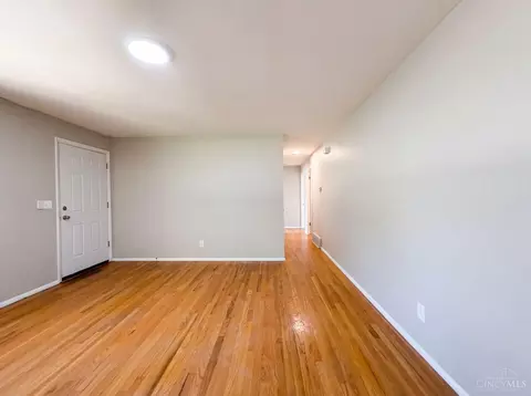 Living - 9707 Wescott Rd, Cincinnati, OH 45231 photo 4 of 4