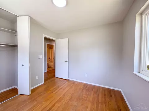 Bedroom - 9707 Wescott Rd, Cincinnati, OH 45231 photo 5 of 6