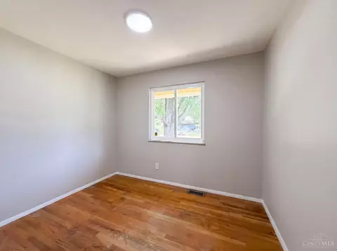 Bedroom - 9707 Wescott Rd, Cincinnati, OH 45231 photo 6 of 6