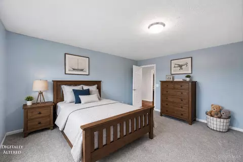 Bedroom - 12100 Deer Chase Dr, Cincinnati, OH 45240 photo 5 of 10