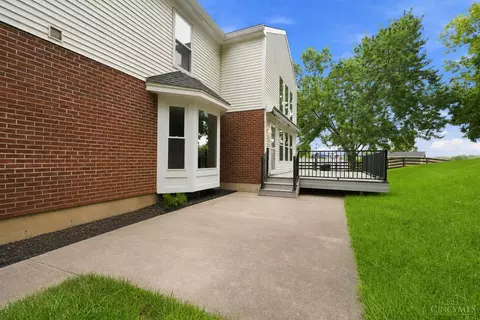 Exterior - 12100 Deer Chase Dr, Cincinnati, OH 45240 photo 6 of 8