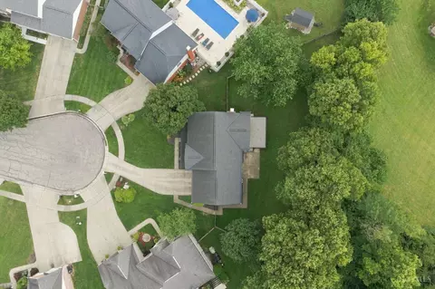 View/Area - 12100 Deer Chase Dr, Cincinnati, OH 45240 photo 2 of 2