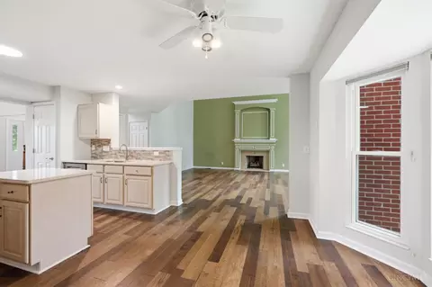 Living - 12100 Deer Chase Dr, Cincinnati, OH 45240 photo 2 of 9