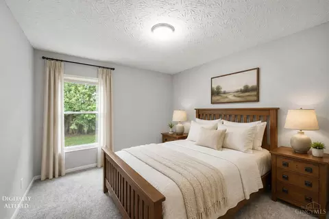 Bedroom - 12100 Deer Chase Dr, Cincinnati, OH 45240 photo 2 of 10