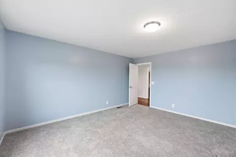 Bedroom - 12100 Deer Chase Dr, Cincinnati, OH 45240 photo 6 of 10