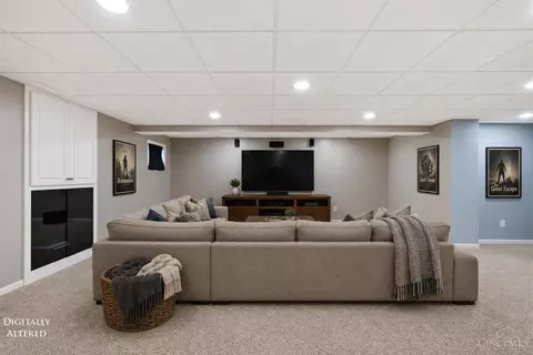 Living - 12100 Deer Chase Dr, Cincinnati, OH 45240 photo 9 of 9