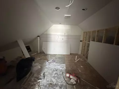 Other - 4334 Watterson St, Cincinnati, OH 45227 photo 3 of 10