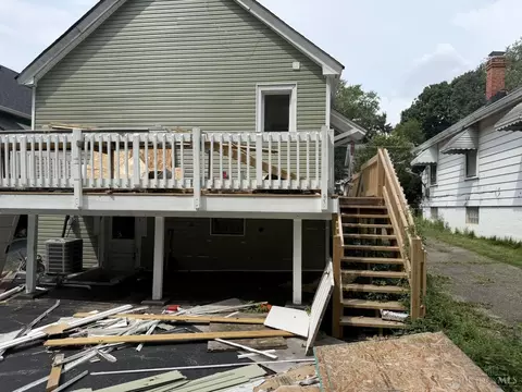 Exterior - 4334 Watterson St, Cincinnati, OH 45227 photo 5 of 7