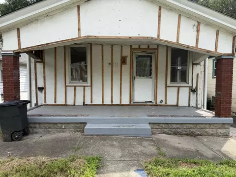 Exterior - 4334 Watterson St, Cincinnati, OH 45227 photo 2 of 7