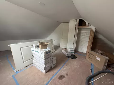 Other - 4334 Watterson St, Cincinnati, OH 45227 photo 4 of 10