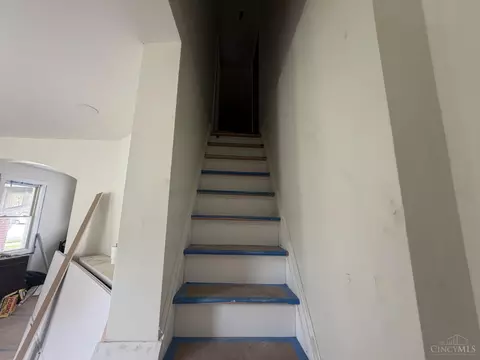 Entry Way - 4334 Watterson St, Cincinnati, OH 45227 photo 3 of 3