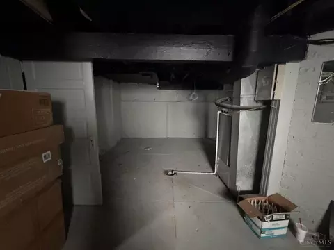 Other - 4334 Watterson St, Cincinnati, OH 45227 photo 7 of 10
