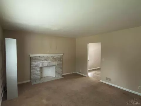 Living - 3249 Werk Rd, Cincinnati, OH 45211 photo 1 of 2