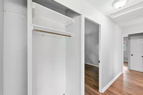Entry Way - 9596 Pippin Rd, Cincinnati, OH 45231 photo 1 of 1