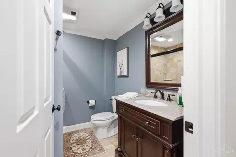 Bath - 6643 Apache Cir, Madeira, OH 45243 photo 6 of 7