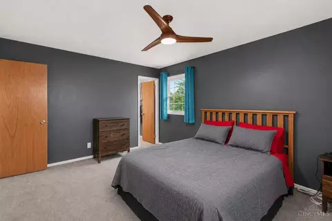 Bedroom - 263 Deephaven Dr, Cincinnati, OH 45238 photo 1 of 4