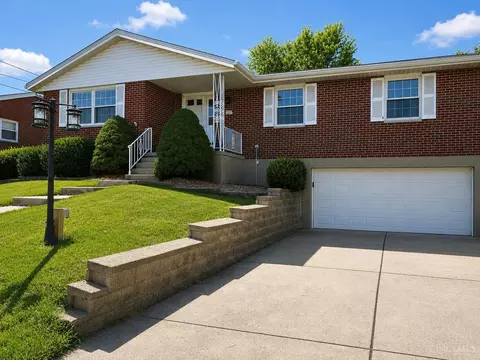 263 Deephaven Dr, Cincinnati, OH 45238