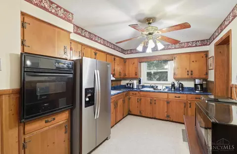 Kitchen - 4045 Ponder Dr, Cincinnati, OH 45245 photo 1 of 1