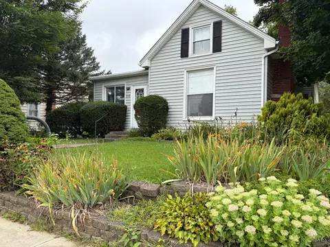 204 Main St, College Corner, OH 45003