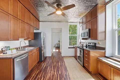 Kitchen - 1810 Walker St, Cincinnati, OH 45202 photo 1 of 6