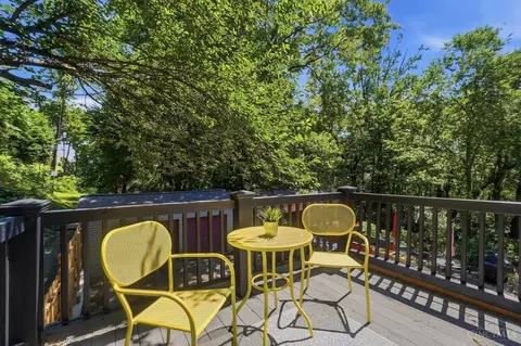 Exterior - 1810 Walker St, Cincinnati, OH 45202 photo 5 of 13