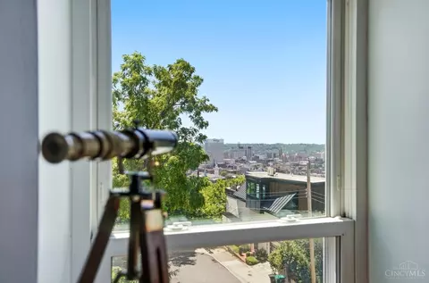 View/Area - 1810 Walker St, Cincinnati, OH 45202 photo 6 of 6