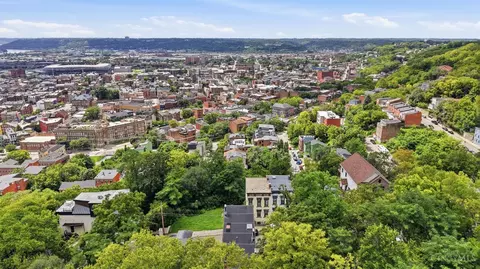 View/Area - 1810 Walker St, Cincinnati, OH 45202 photo 5 of 6