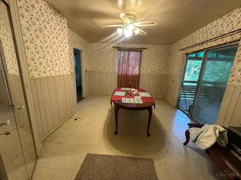 Dining - 1216 Carson Ave, Cincinnati, OH 45205 photo 2 of 2