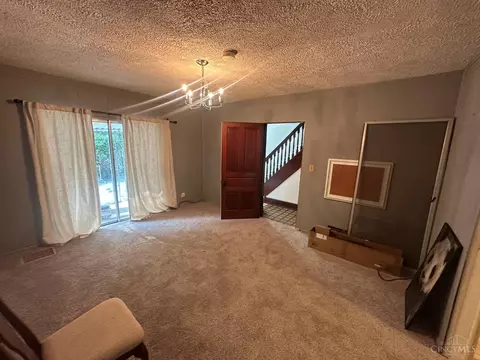 Living - 1216 Carson Ave, Cincinnati, OH 45205 photo 1 of 1