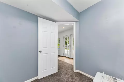 Entry Way - 4077 Mclean Dr, Cincinnati, OH 45255 photo 1 of 3