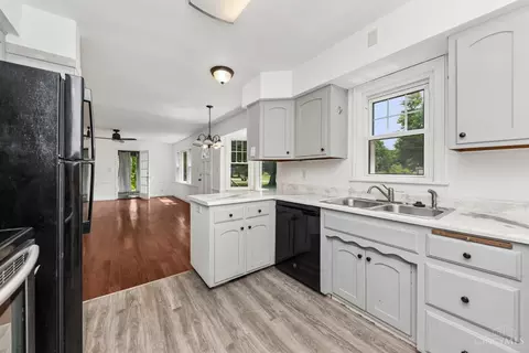 Other - 4077 Mclean Dr, Cincinnati, OH 45255 photo 1 of 15