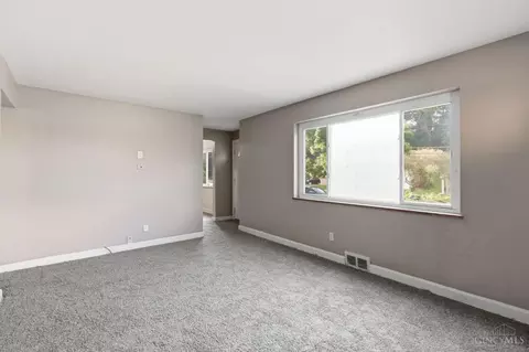 Living - 1694 Ashbrook Dr, Cincinnati, OH 45238 photo 2 of 2