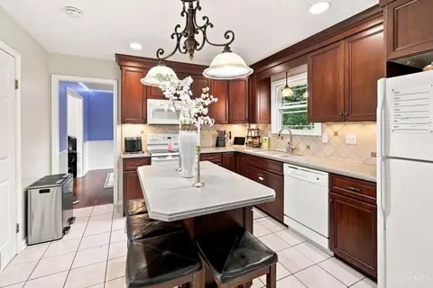 Kitchen - 5369 Edger Dr, Cincinnati, OH 45239 photo 1 of 4